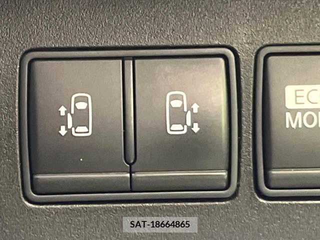 Nissan SERENA 2011-11 255734-5