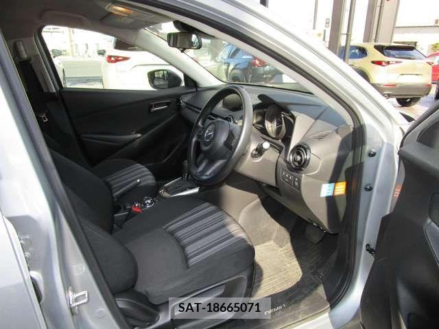 Mazda DEMIO 2019-02 211103-8