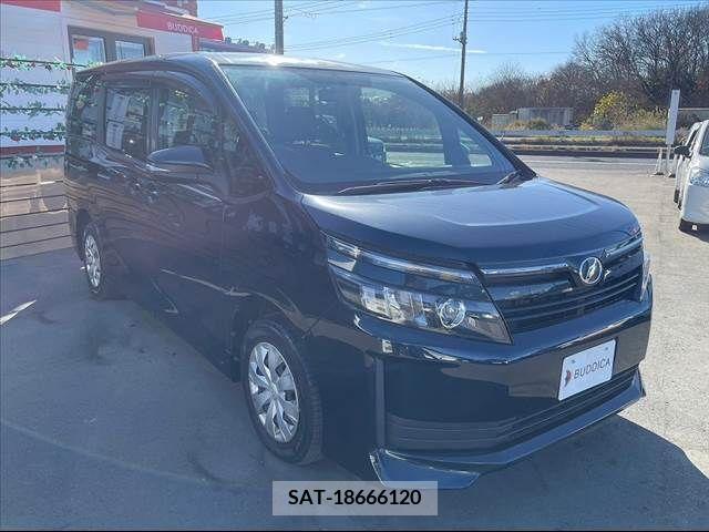 Toyota VOXY 2014-10 253465-5
