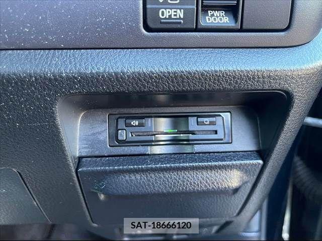 Toyota VOXY 2014-10 253465-15