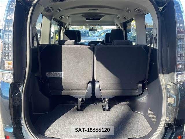 Toyota VOXY 2014-10 253465-13