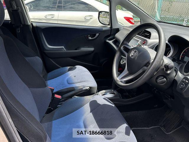 Honda FIT 2010-06 201142-11