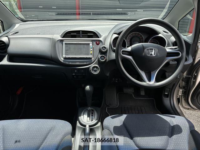 Honda FIT 2010-06 201142-1