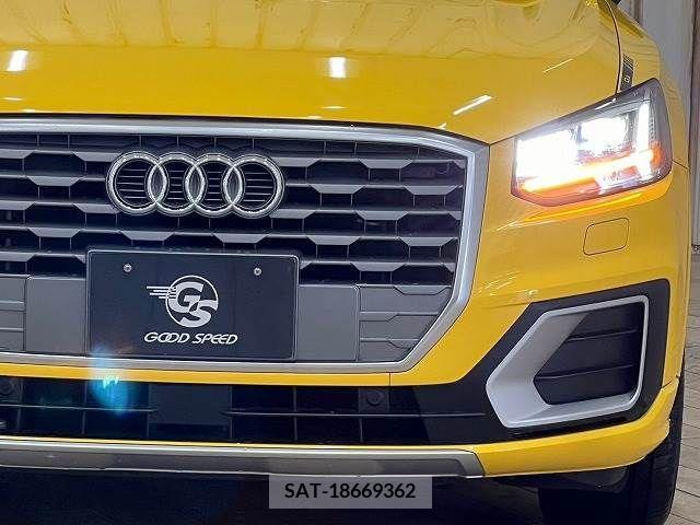Audi Q2 2017-10 217752-17