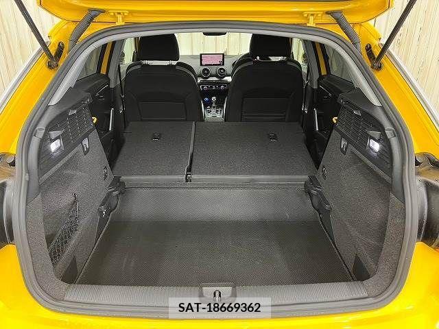 Audi Q2 2017-10 217752-10