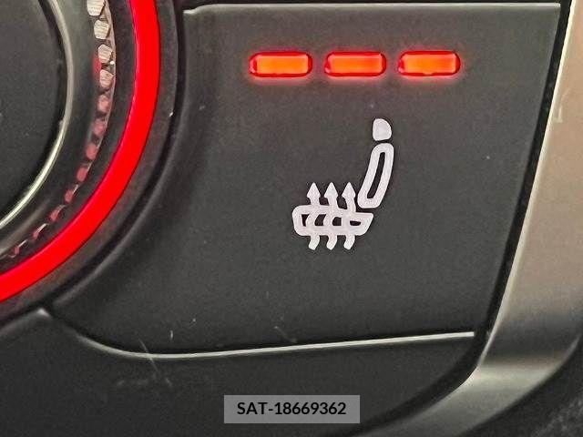 Audi Q2 2017-10 217752-5
