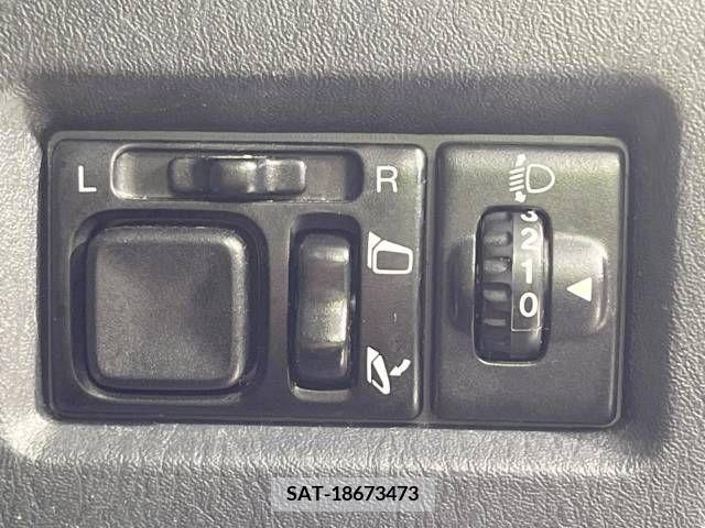 Suzuki JIMNY 2012-09 221603-5