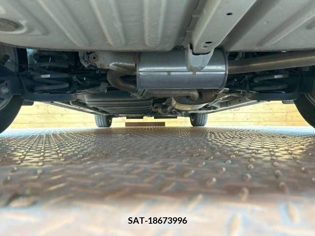 Toyota ESQUIRE 2017-07 240985-19