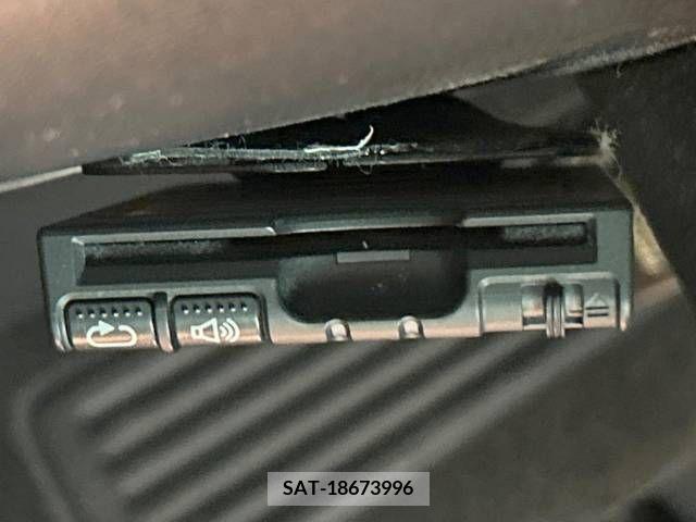 Toyota ESQUIRE 2017-07 240985-7