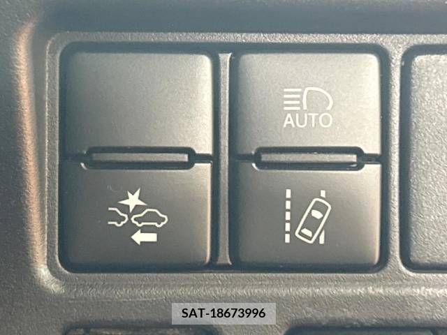 Toyota ESQUIRE 2017-07 240985-5