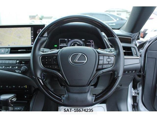 Lexus ES 2019-02 354143-16