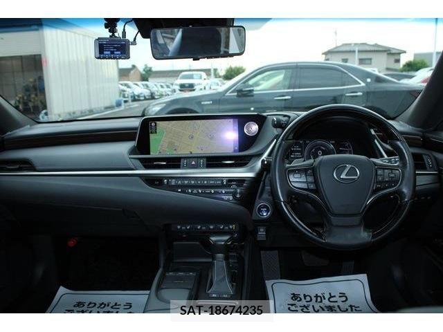 Lexus ES 2019-02 354143-15