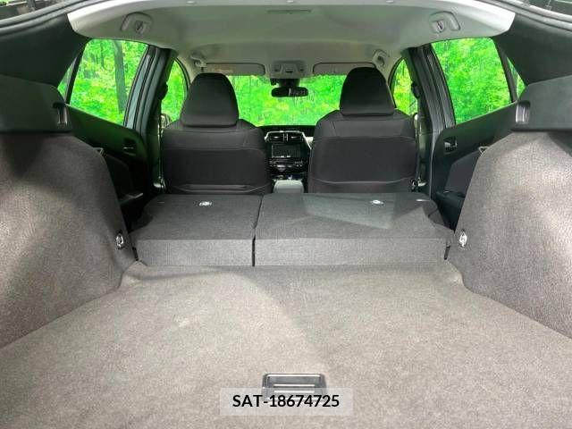 Toyota PRIUS 2020-04 236542-10