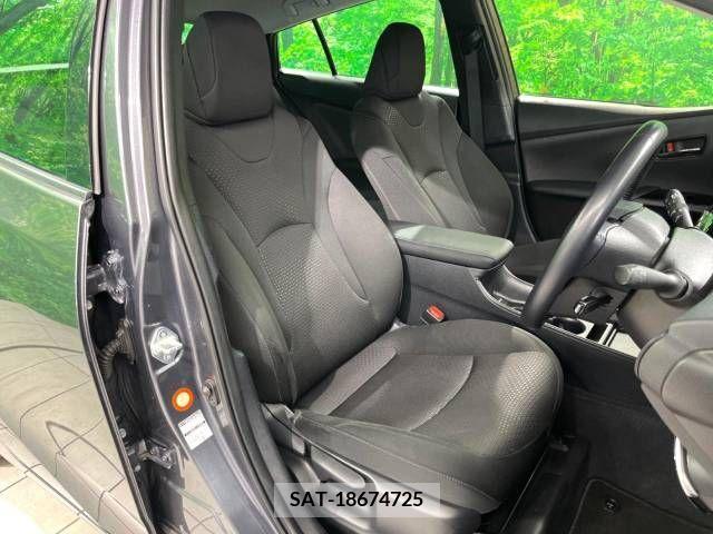Toyota PRIUS 2020-04 236542-8