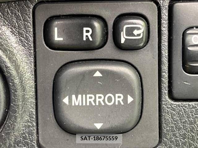 Toyota VITZ 2014-06 350674-3