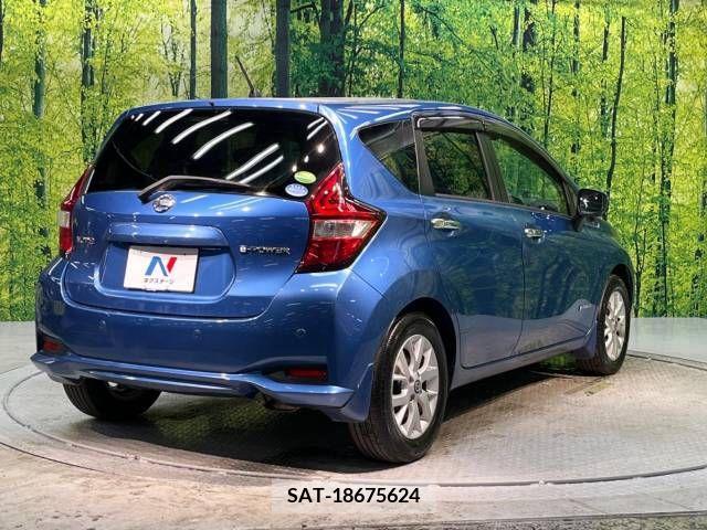 Nissan NOTE 2018-12 252177-17