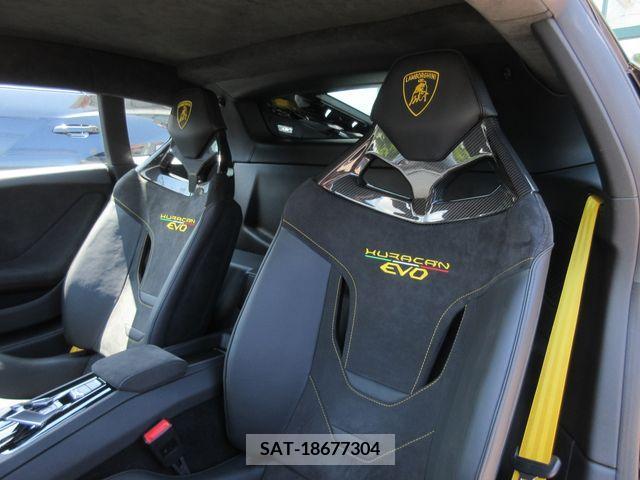 Lamborghini Huracan 2022-09 362300-15