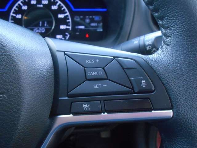 Nissan NOTE 2019-03 13468-9