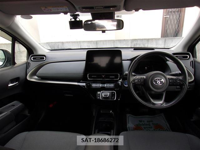 Toyota AQUA 2021-08 205561-13