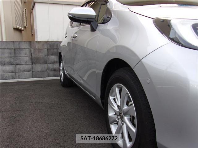 Toyota AQUA 2021-08 205561-9