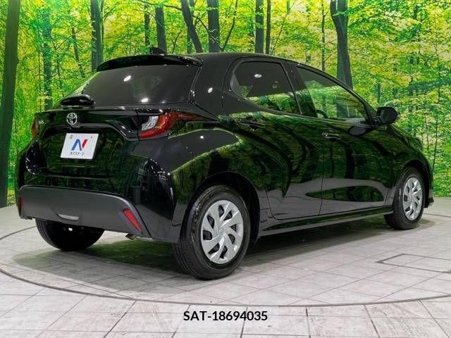 Toyota YARIS 2023-06 334710-17