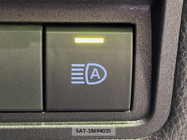 Toyota YARIS 2023-06 334710-7