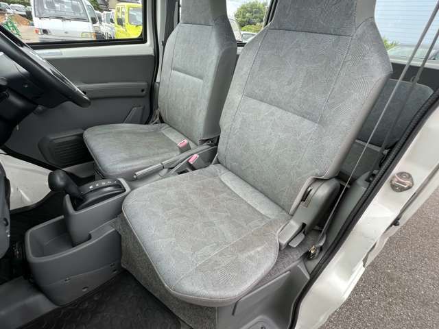 Nissan CLIPPER 2012-11 24242-11