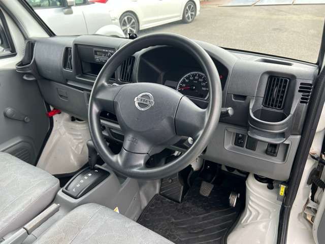 Nissan CLIPPER 2012-11 24242-17