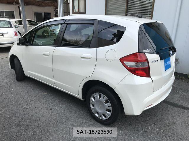 Honda FIT 2013-05 303308-2