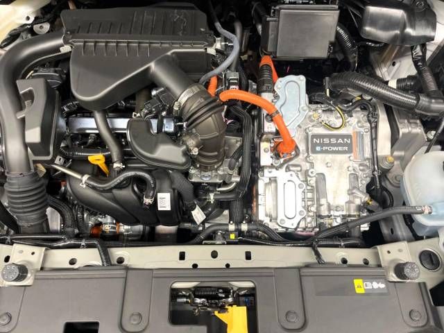 Nissan AURA 2023-06 185115-18