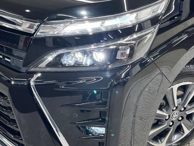 Toyota VOXY 2020-11 190693-12