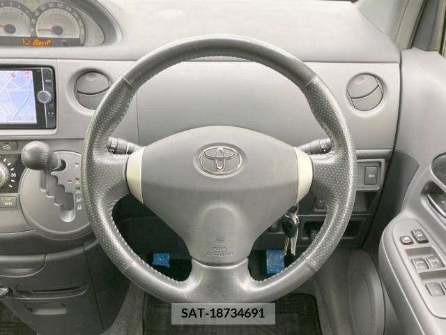 Toyota SIENTA 2012-08 327646-12