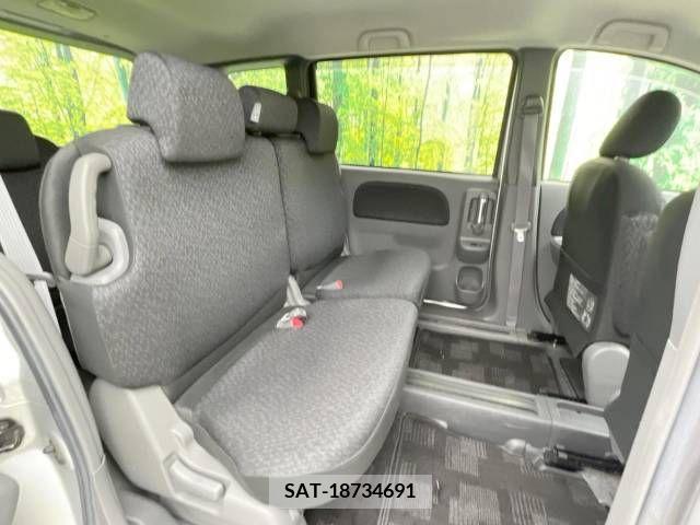 Toyota SIENTA 2012-08 327646-9