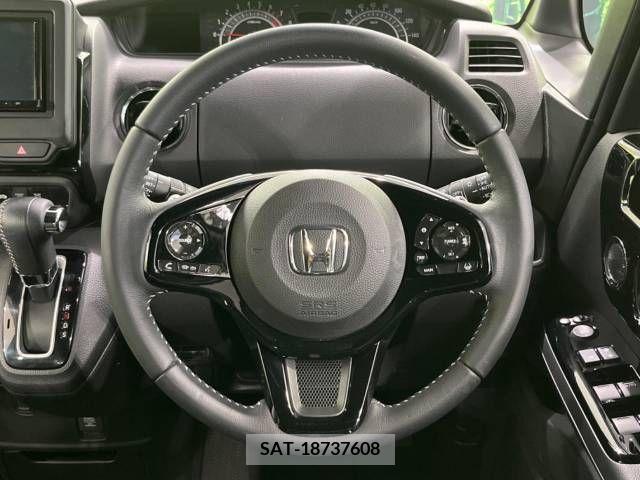 Honda N BOX CUSTOM 2021-11 392681-11