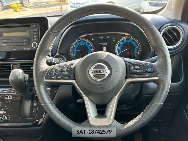 Nissan DAYZ 2019-11 266384-4