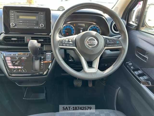 Nissan DAYZ 2019-11 266384-3