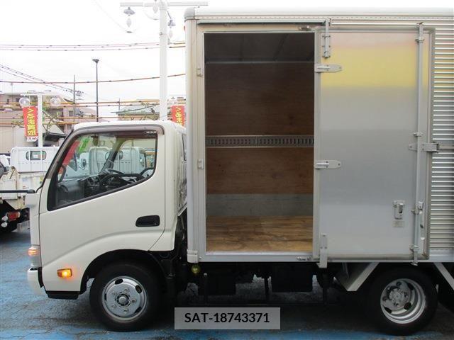 Hino DUTRO 2016-02 200411-7