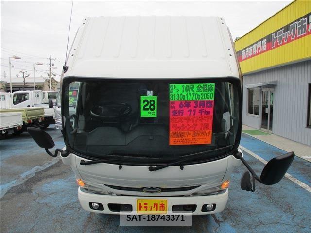 Hino DUTRO 2016-02 200411-8