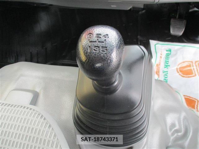Hino DUTRO 2016-02 200411-11