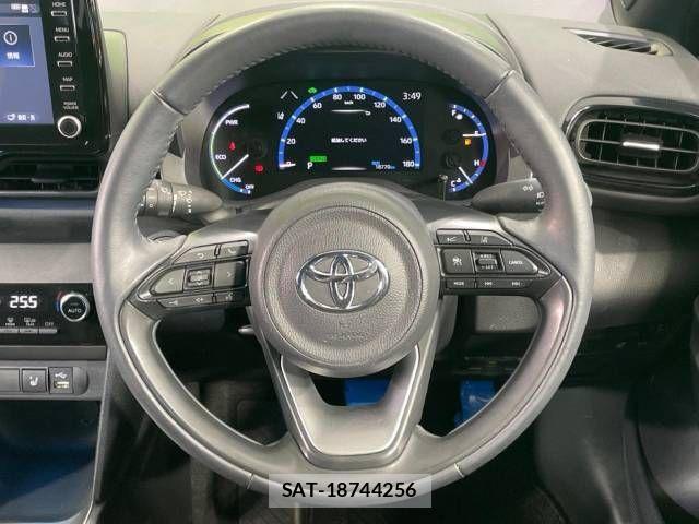 Toyota YARIS CROSS 2022-08 436161-11