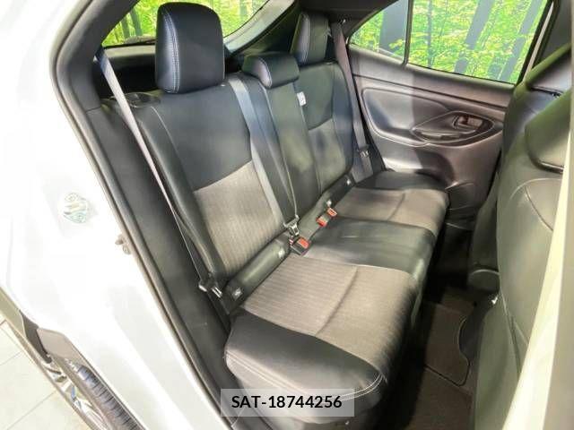 Toyota YARIS CROSS 2022-08 436161-9