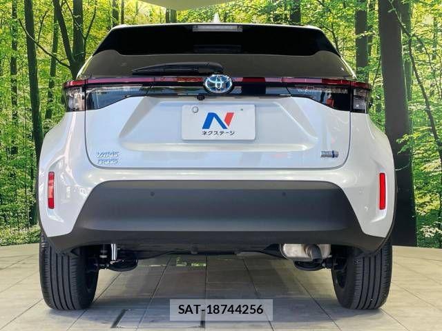 Toyota YARIS CROSS 2022-08 436161-15