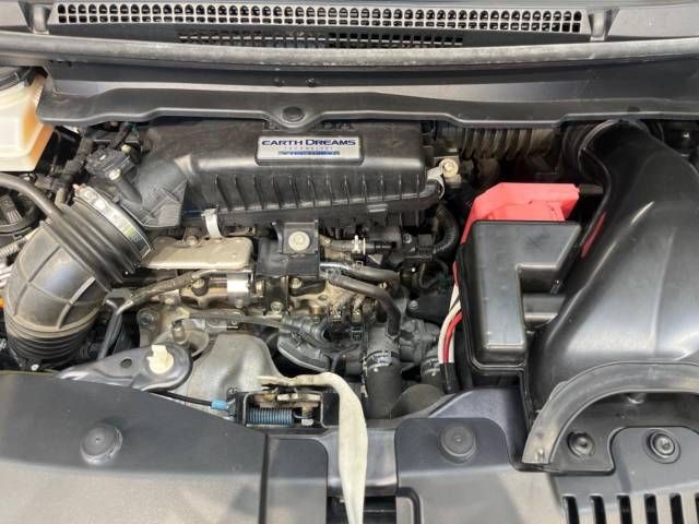 Honda e 2015-12 21059-18