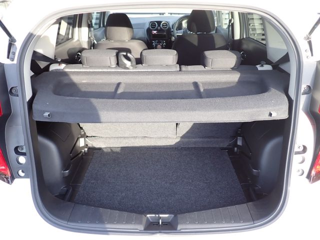 Nissan NOTE 2018-08 10430-16