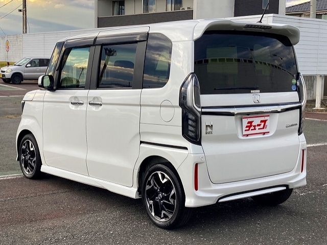Honda N BOX CUSTOM 2020-04 187492-8