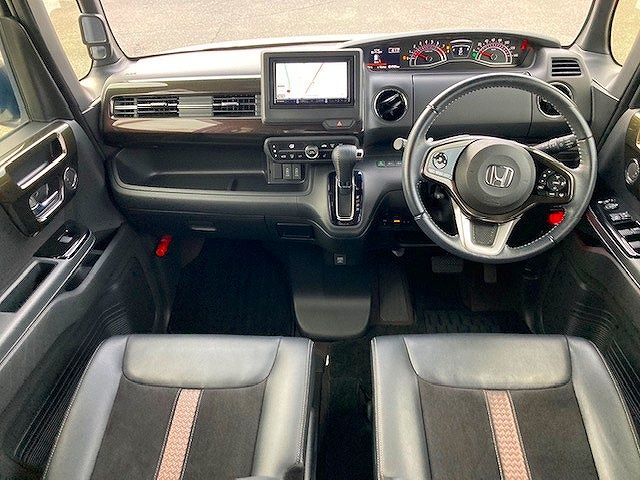Honda N BOX CUSTOM 2020-04 187492-1