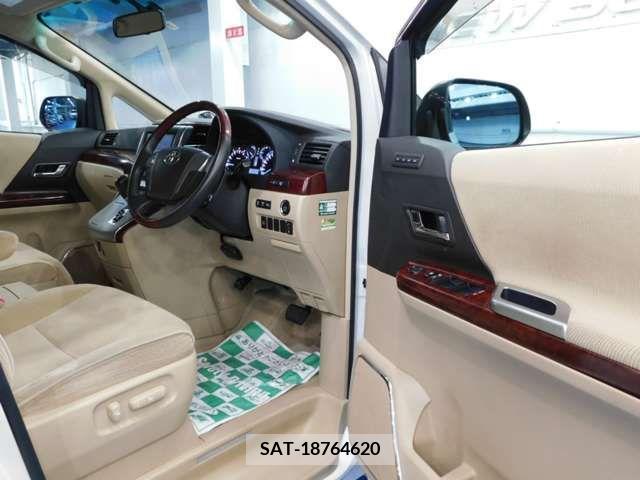 Toyota ALPHARD 2011-01 210478-18