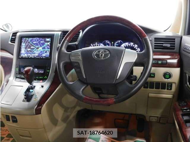Toyota ALPHARD 2011-01 210478-17