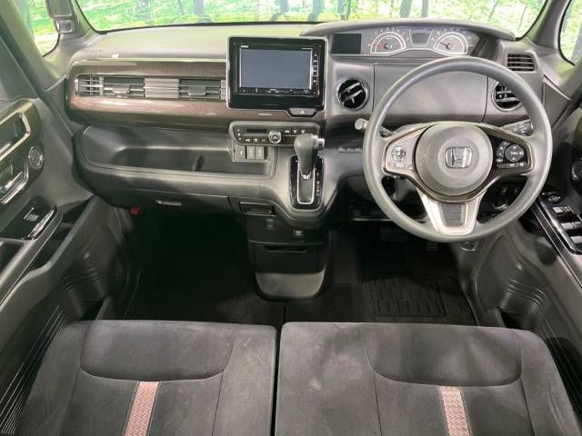Honda N BOX CUSTOM 2019-04 186760-1