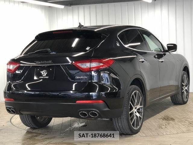 Maserati LEVANTE 2017-06 363235-13